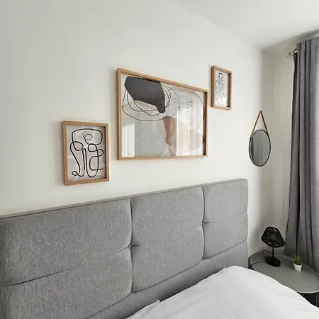 Appartement Dolmen Adrien 3 *