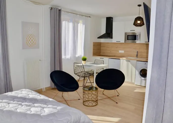 Apartman Dolmen Adrien 3 *